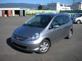 2004 Honda Fit Photos