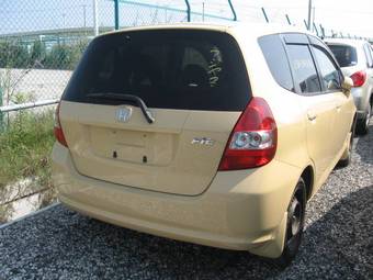 2004 Honda Fit Pictures