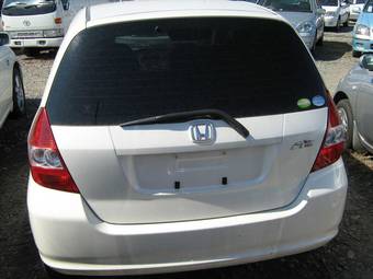 2004 Honda Fit Photos