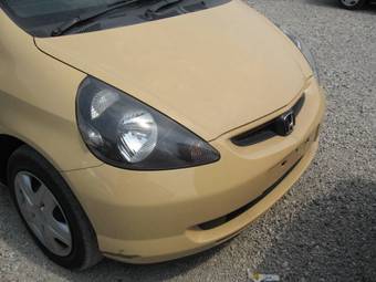 2004 Honda Fit Wallpapers