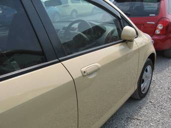 2004 Honda Fit Pictures