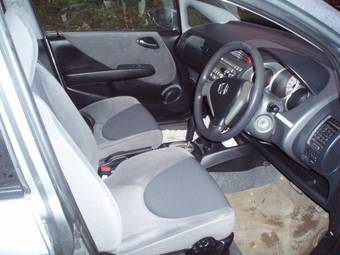 2004 Honda Fit Photos