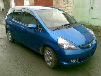 2004 Honda Fit Pictures