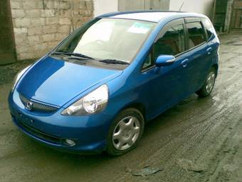 2004 Honda Fit Photos