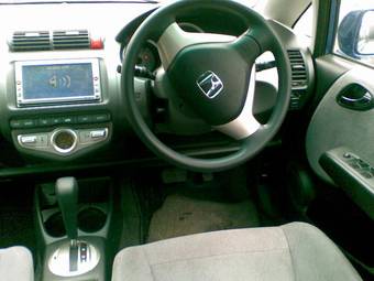 2004 Honda Fit Pictures