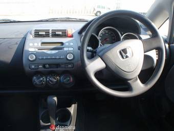 2004 Honda Fit Pics