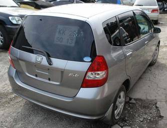 2004 Honda Fit Pictures