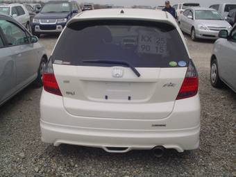 2004 Honda Fit Images