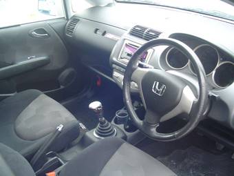 2004 Honda Fit Pictures