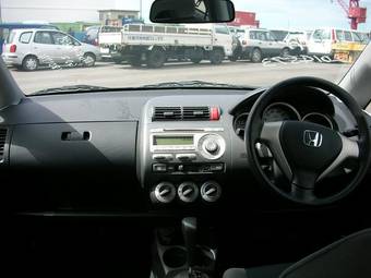 2004 Honda Fit Images