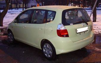 2004 Honda Fit Photos