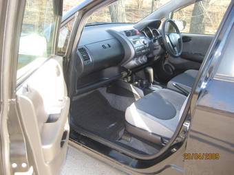 2004 Honda Fit Photos