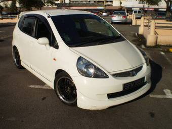 2004 Honda Fit Pics