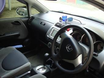 2004 Honda Fit Pictures