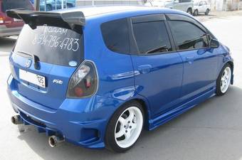 2004 Honda Fit Photos