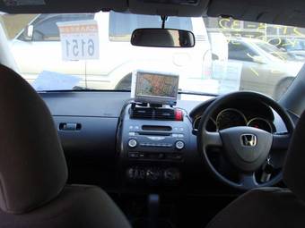 2004 Honda Fit Wallpapers