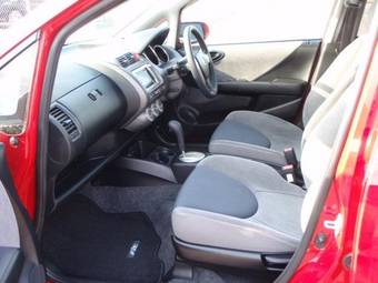 2004 Honda Fit Pictures