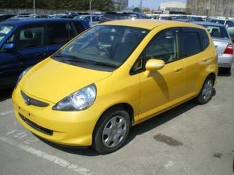 2004 Honda Fit Photos