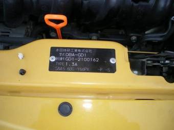 2004 Honda Fit Photos