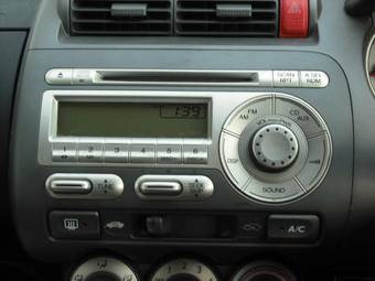 2004 Honda Fit Photos
