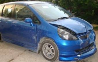 2004 Honda Fit Photos