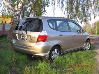 2004 Honda Fit Photos