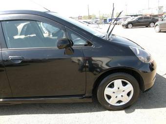 2004 Honda Fit Photos