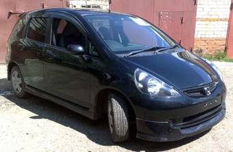 2004 Honda Fit Photos