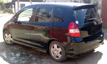 2004 Honda Fit Photos