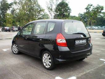 2004 Honda Fit Images