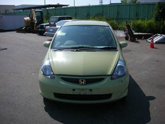 2004 Honda Fit Photos