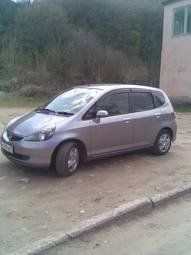 2004 Honda Fit Photos