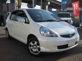 2004 Honda Fit Photos