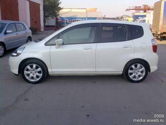 2004 Honda Fit Pictures