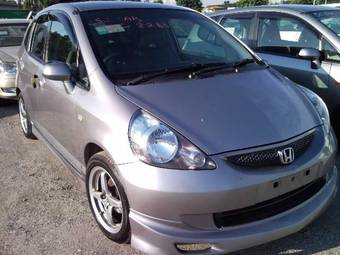 2004 Honda Fit Photos