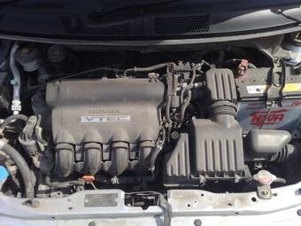 2004 Honda Fit Pictures