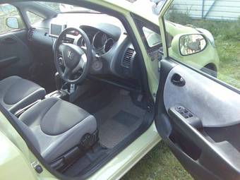 2004 Honda Fit Pictures