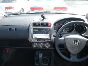 2004 Honda Fit Pictures