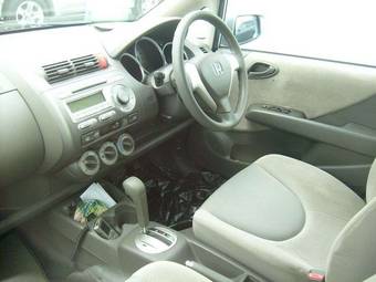 2004 Honda Fit Pictures