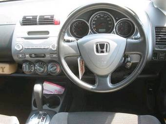 2004 Honda Fit Pictures