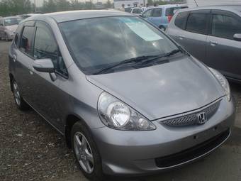 2004 Honda Fit Photos