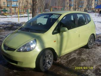 2004 Honda Fit Photos