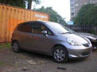 2004 Honda Fit Photos