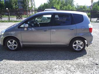 2004 Honda Fit Pictures