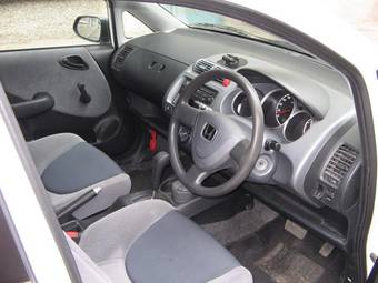 2004 Honda Fit Pictures