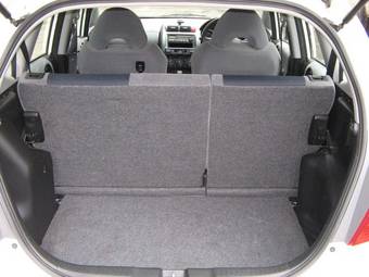 2004 Honda Fit Photos