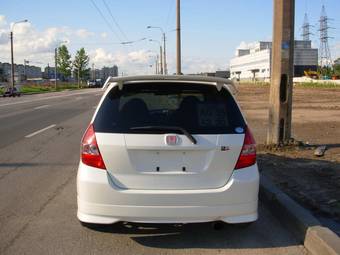 2004 Honda Fit Pictures