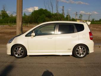 2004 Honda Fit Photos