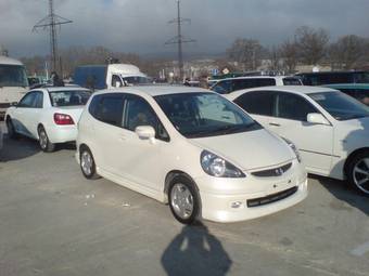2004 Honda Fit Pictures