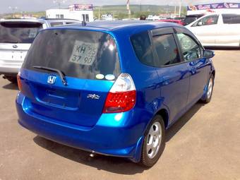 2004 Honda Fit Photos